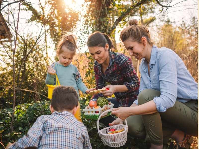 Classic Backyard Hunt in easter egg hunt