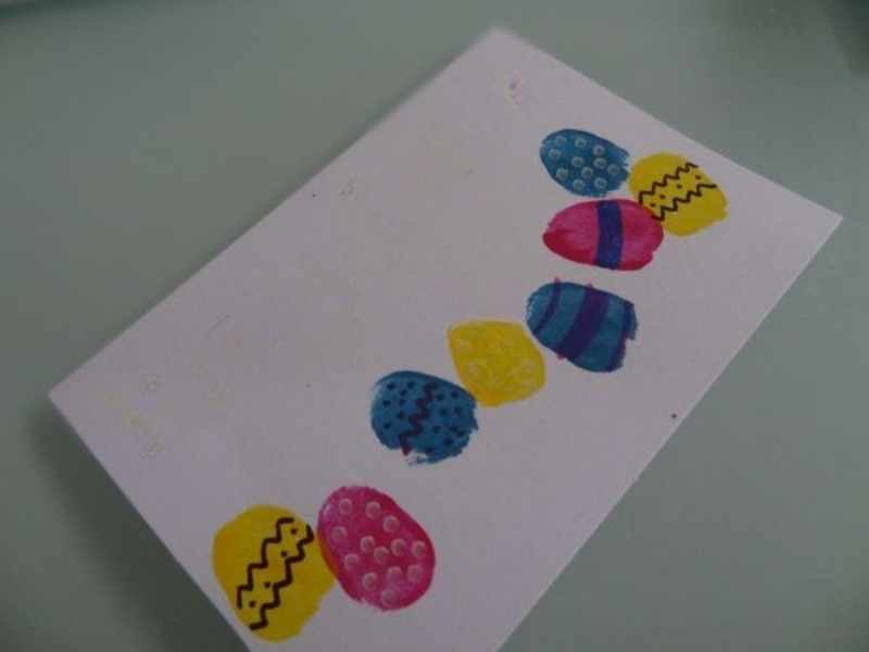 Fingerprint Easter Cards in Easter crafts preschool