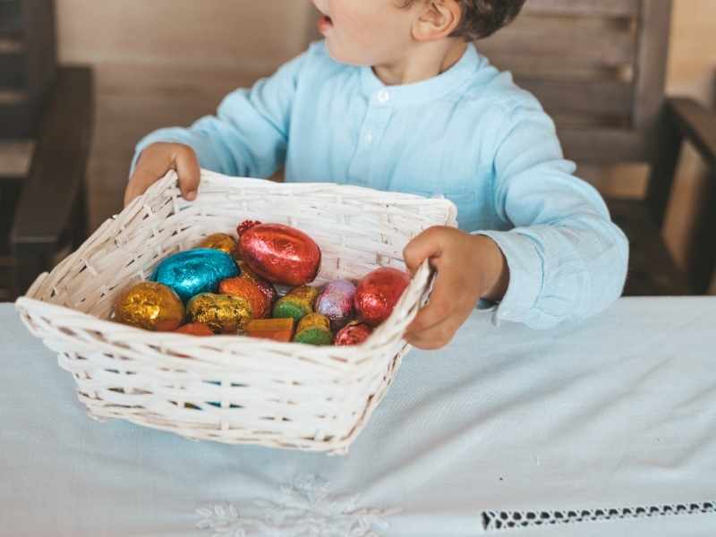 Room egg Hunt in Easter egg hunt ideas