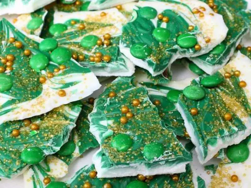 Leprechaun Bark as easy St Patrick's Day recipes