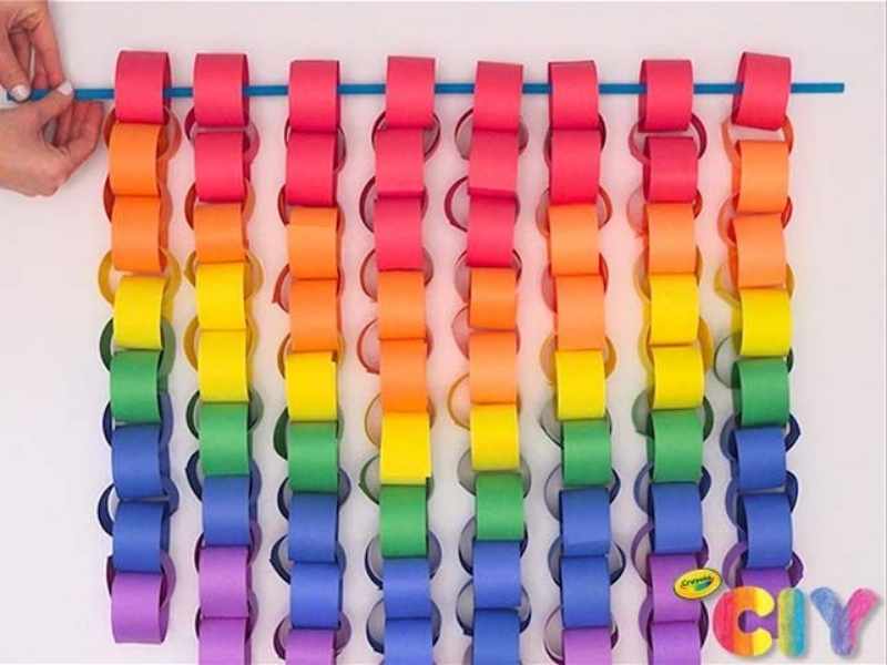 Rainbow Paper Chain as St Patrick's Day crafts