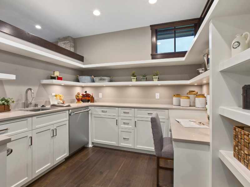 Pull-Out Pantry Shelves