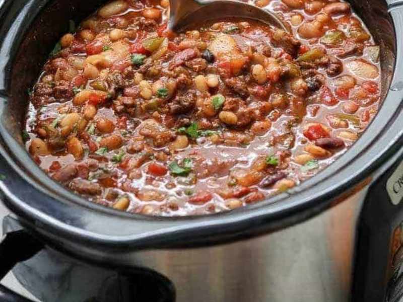 slow cooker vegetarian chili with beans in slow cooker